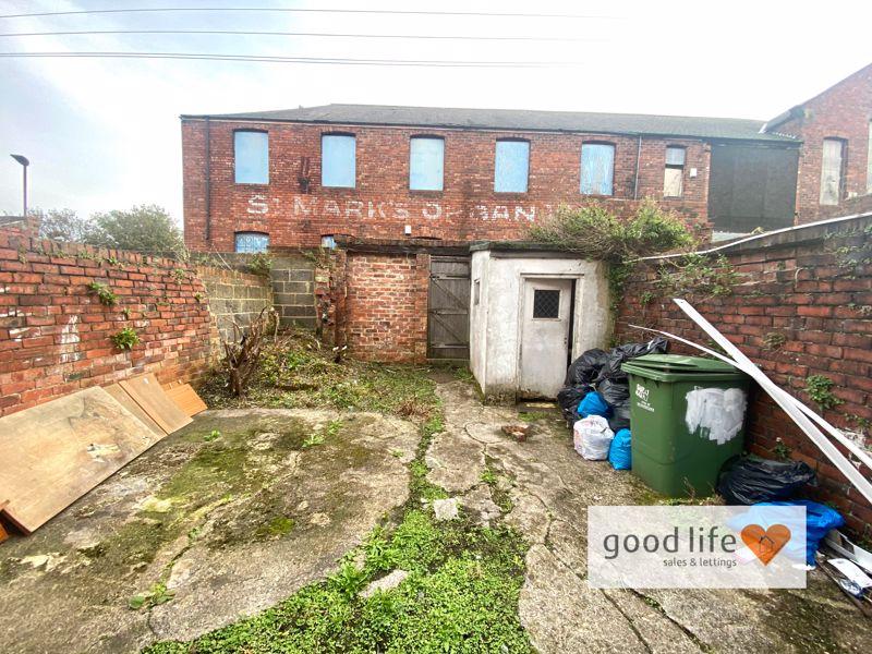 Hylton Road, Sunderland SR4 5 bed property £120,000