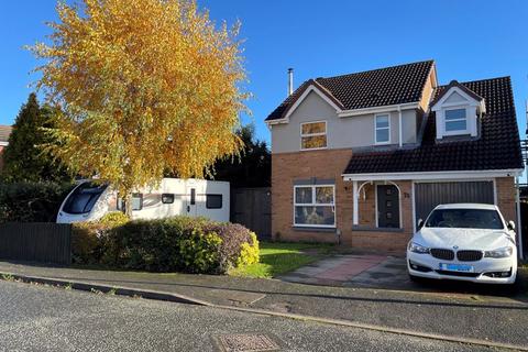 4 bedroom detached house for sale - Lambourn Drive, Leighton, Crewe