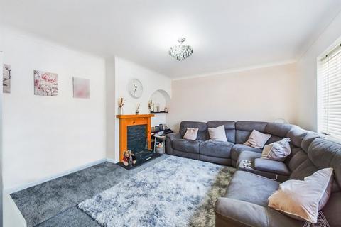 3 bedroom semi-detached house for sale - Myrtle Grove, South Ockendon