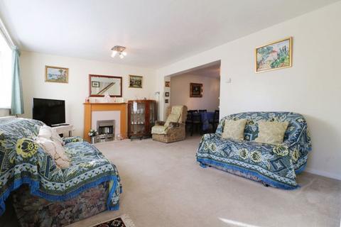 7 Darwin Road, Slough, SL3 8DG