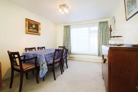 7 Darwin Road, Slough, SL3 8DG