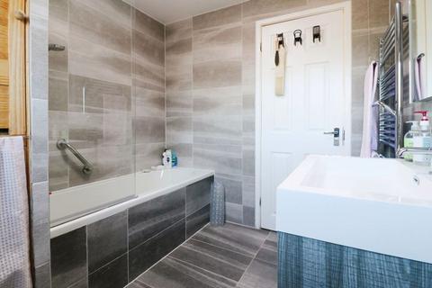 7 Darwin Road, Slough, SL3 8DG