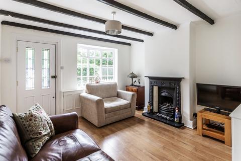 2 bedroom end of terrace house for sale - Portmore Cottages, Church Walk, Weybridge, Surrey, KT13 8JT