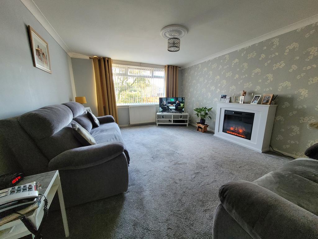 Macdonald Walk, Balloch G83 2 bed end of terrace house for sale £124,000