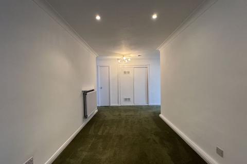 3 bedroom apartment to rent - Coniston Court Stonegrove, Edgware