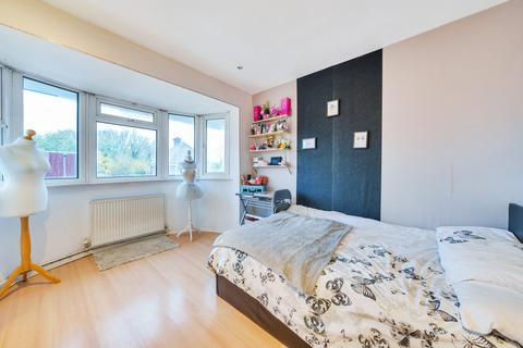 20 Welbeck Close, Epsom, KT17 2BJ