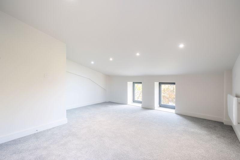 Farley Lane, Witney OX29 1 bed apartment for sale £200,000