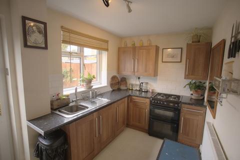 47 Barrymore Close, Langport, TA10 9TD
