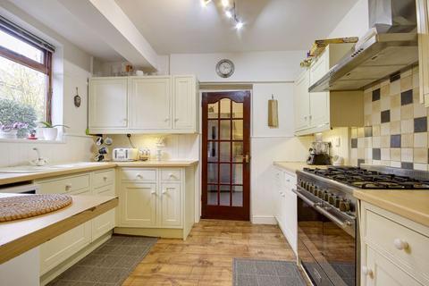 4 bedroom semi-detached house for sale - Brodie Road, Enfield