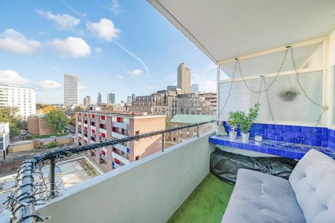 1 bedroom flat for sale, Golden Lane Estate, Barbican