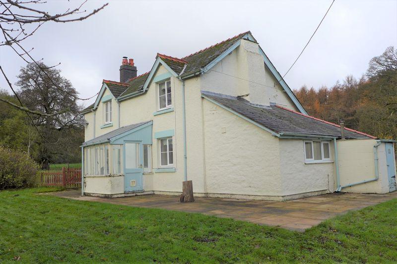 Nantyr, Llangollen 2 bed detached house to rent £780 pcm (£180 pw)