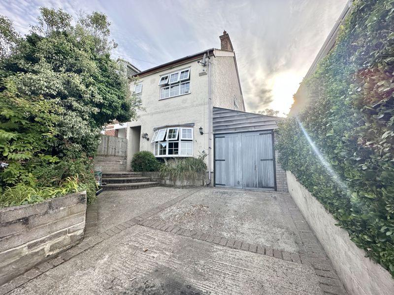 Victoria Crescent, Poole BH12 3 bed semidetached house for sale £375,000