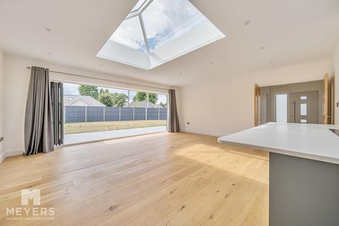 4 bedroom detached bungalow for sale, Ferndown BH22