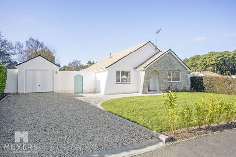 4 bedroom bungalow for sale, Willow Way, Ferndown BH22