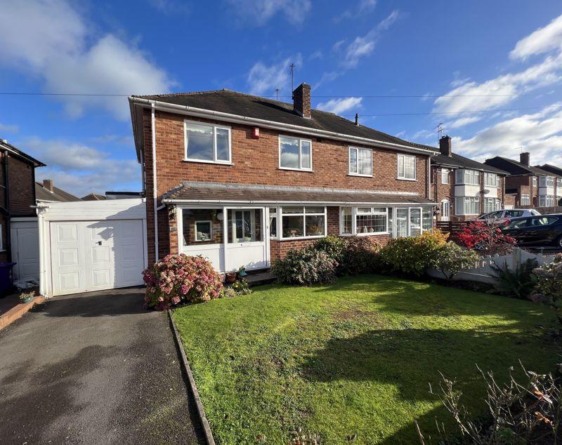 Coniston Road, Palmers Cross, Wolverhampton WV6 3 bed semidetached