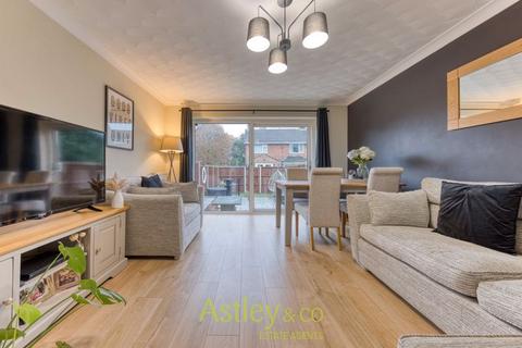 2 bedroom terraced house for sale - Dovedales, Sprowston, Norwich