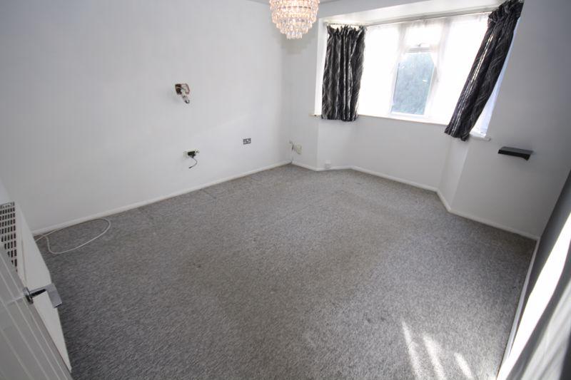 Whitton Avenue West, Northolt 4 bed semidetached house for sale £585,000