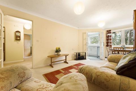 2 bedroom retirement property for sale - Glenmoor Road, Ferndown BH22