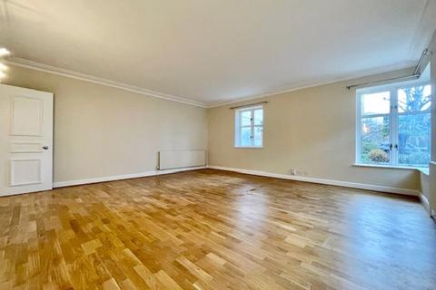 2 bedroom apartment to rent, Marloes Road, Kensington, W8