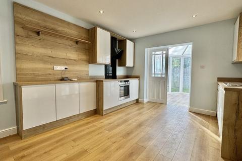 1 bedroom flat for sale, Sterte Road, Poole BH15