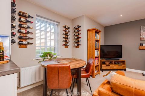 2 bedroom apartment for sale - Biggleswade Drive, Sandymoor, Runcorn