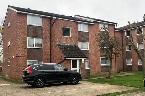 1 bedroom flat to rent, Huxley Close, Northolt UB5