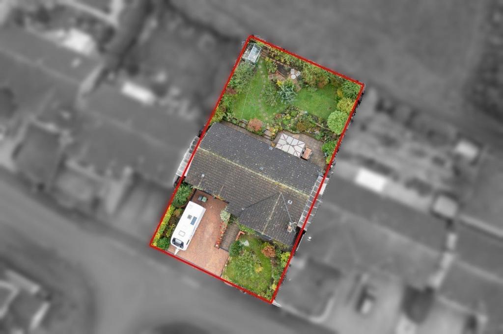 Marshfield Close, Church Hill North, Redditch B98 8RW 4 bed detached