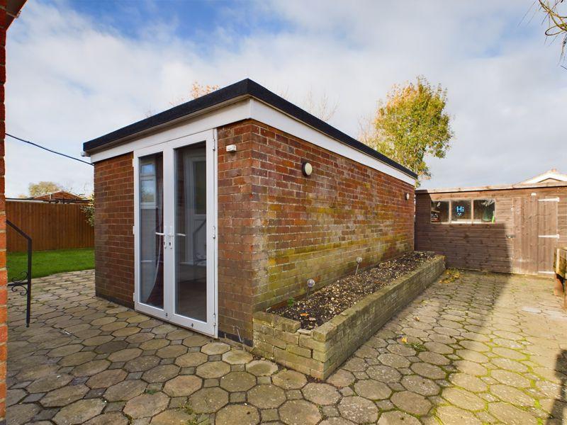Outbuilding/studio