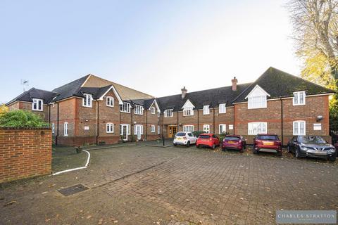 2 bedroom apartment for sale, Gidea Lodge, Gidea Park