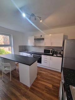 1 bedroom in a house share to rent - Brentwood, Salford