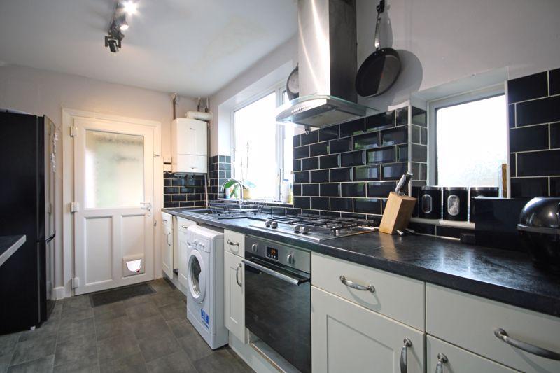 Murcroft Road, Stourbridge DY9 2 bed end of terrace house for sale £