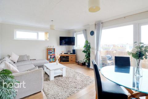 2 bedroom apartment for sale, Carnarvon Road, Clacton-On-Sea