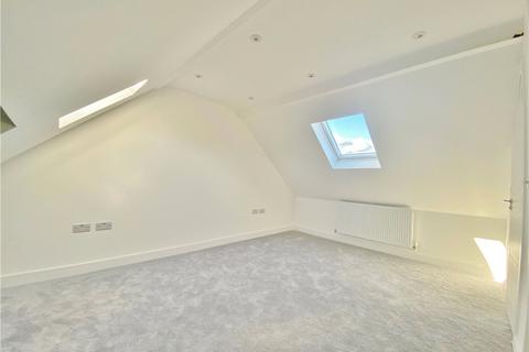1b Curtis Road, Whitton, Hounslow, TW4 5PU