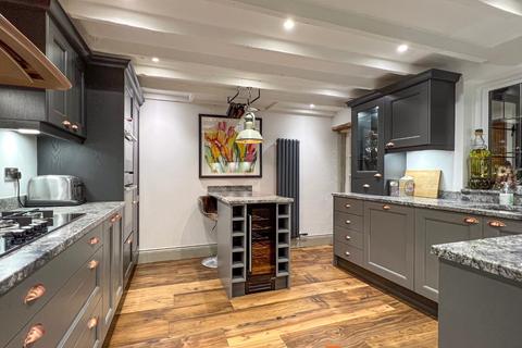 4 bedroom detached house for sale - Main Street, 7 NG22