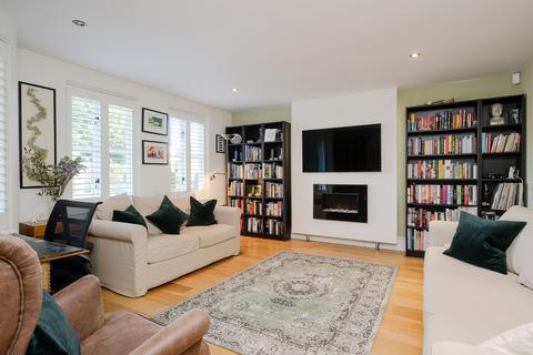 40 Vine Road, East Molesey, KT8 9LF