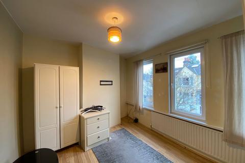 187 Trevelyan Road, London, SW17 9LP