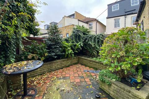 187 Trevelyan Road, London, SW17 9LP