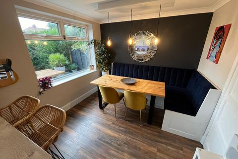 3 bedroom semi-detached house to rent - Hull Road, Hull, HU5