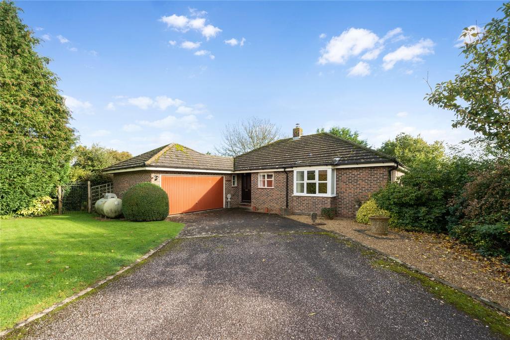 Dewlish, Dorset 3 bed detached house for sale £395,000