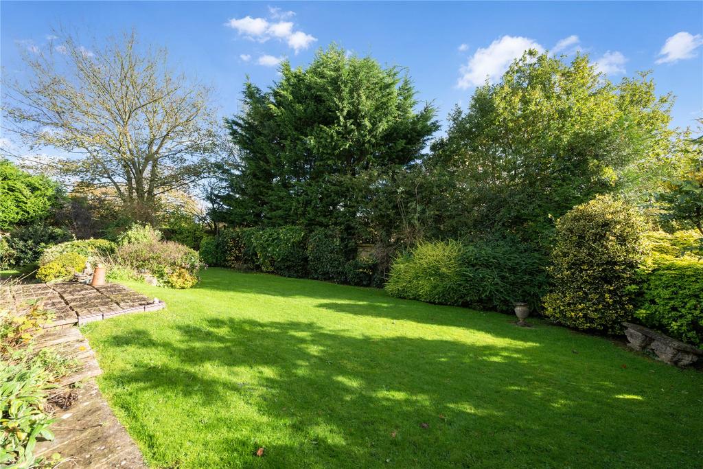 Dewlish, Dorset 3 bed detached house for sale £395,000