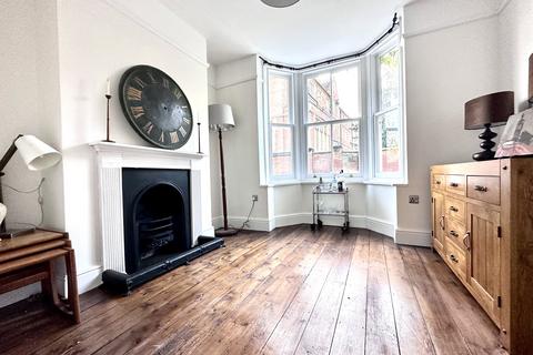 3 bedroom semi-detached house for sale - Barton Road, Ely, Cambridgeshire