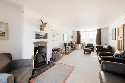 4 bedroom semi-detached house to rent - Kelloway Avenue, Golden Hill, BS6
