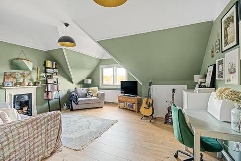 68c Avondale Road, South Croydon, CR2 6JA
