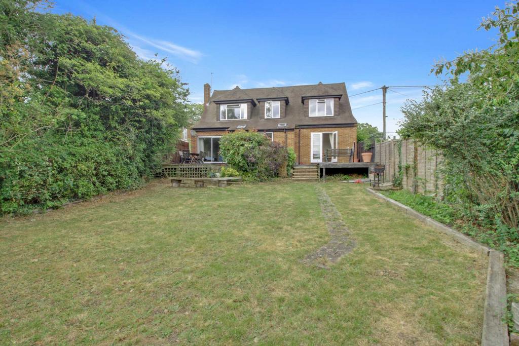 Silverdale Road, Earley 4 bed detached house for sale £795,000