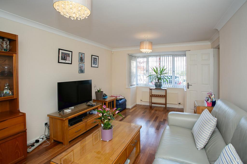 Halsey Drive, Hemel Hempstead, Hertfordshire, HP1 4 bed detached house for sale £700,000