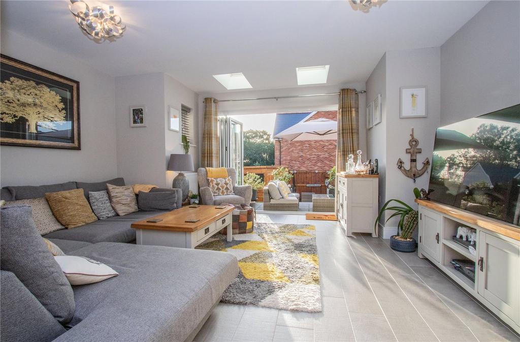 Manadon Park, Plymouth PL5 3 bed semidetached house for sale £350,000