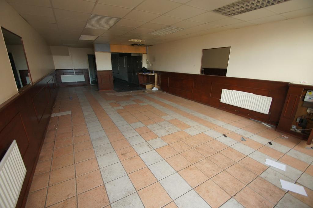 Whitby Road, Ellesmere Port, Cheshire. CH65 Property to rent £1,100