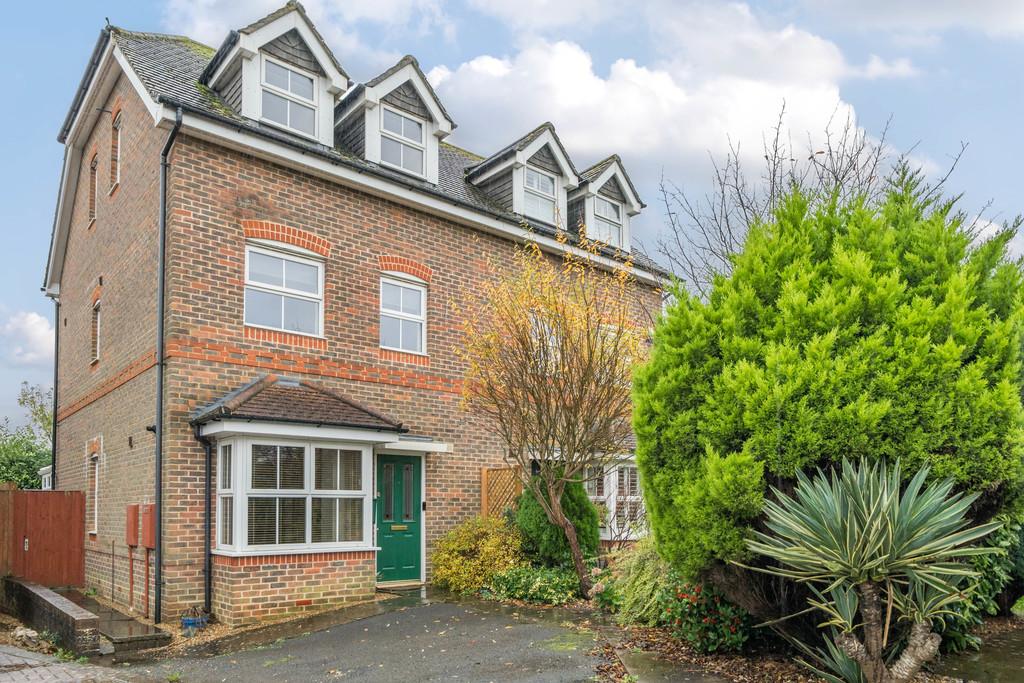 Storrington Dean Way 4 bed townhouse for sale £420,000