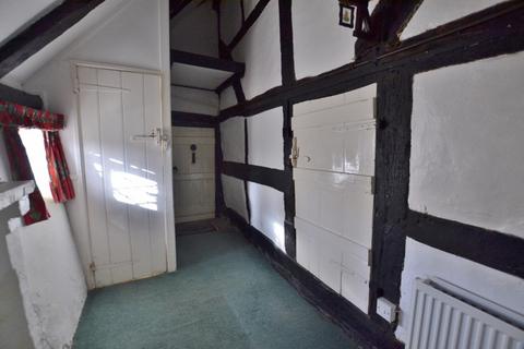 2 bedroom cottage to rent, Fittleworth Road, Wisborough Green