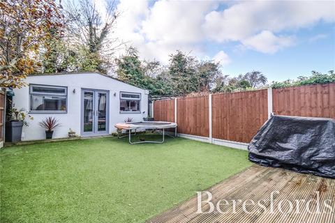 3 Firham Park Avenue, Romford, RM3 0SJ